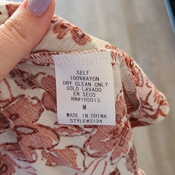 Andree by Unit Floral Peplum Top Size M NEW - Picture 9 of 9